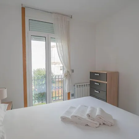 Apartment E1, 2 Bedrooms, Terrace, Downtown, Free Parking Vigo