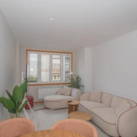 E1, 2 Bedrooms, Terrace, Downtown, Free Parking Apartment *