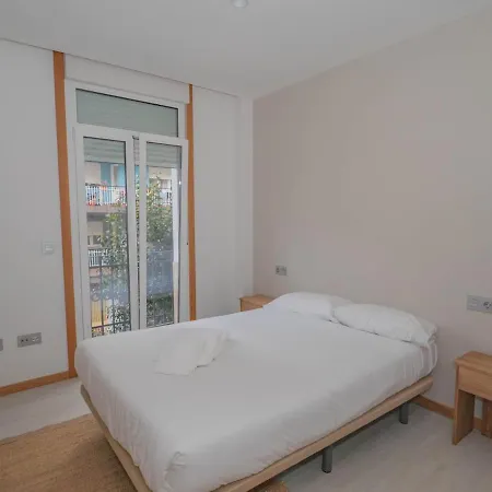 Apartment E1, 2 Bedrooms, Terrace, Downtown, Free Parking *