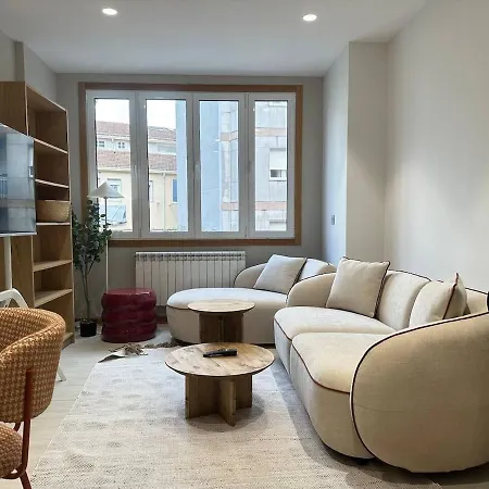 Apartment E1, 2 Bedrooms, Terrace, Downtown, Free Parking Vigo