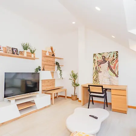 Ybh Nordic Boutique Βίγκο